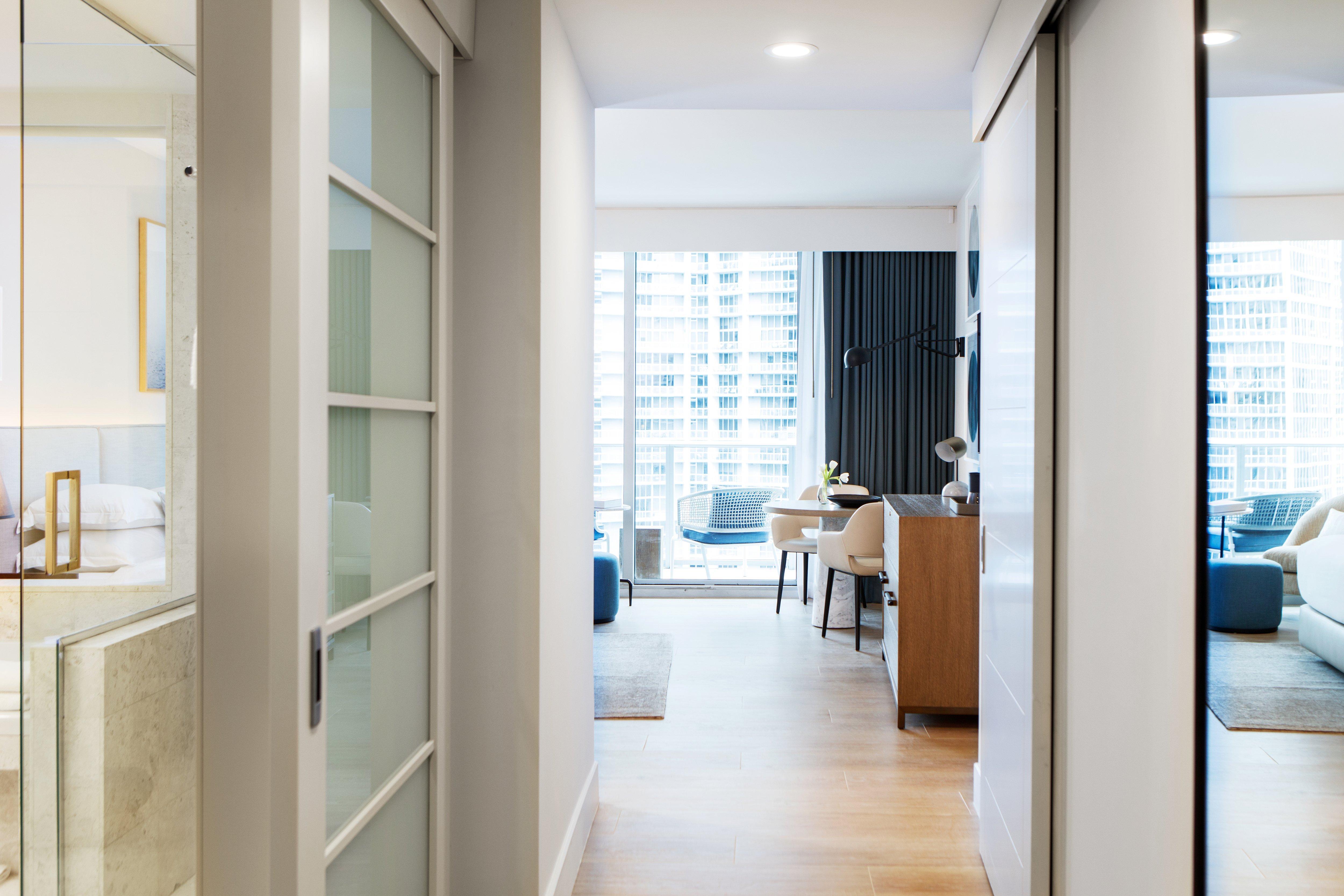 Kimpton Epic Hotel By Ihg Маямі Екстер'єр фото A sliding door